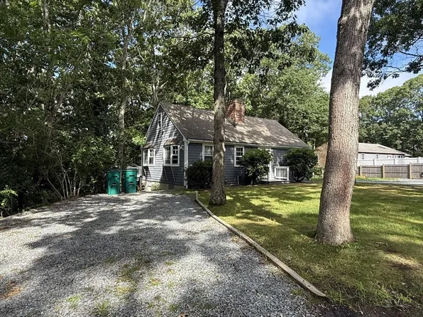 297 Strawberry Hill Rd, Barnstable, MA 02630