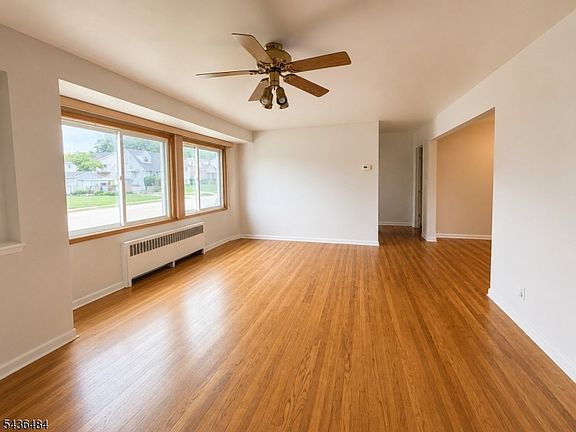 3rd image of 224 Sherwood Ave