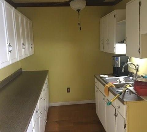 4th image of 9726 La Bett Dr