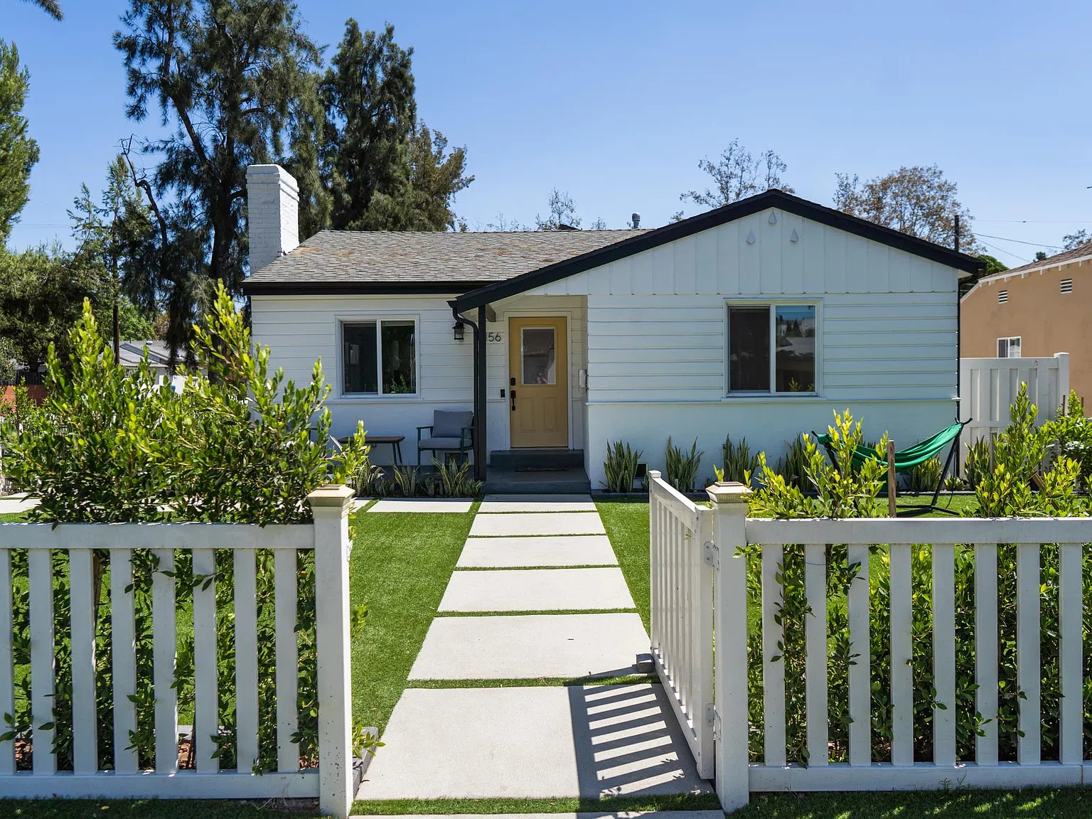 6156 Morella Ave — Photo 2