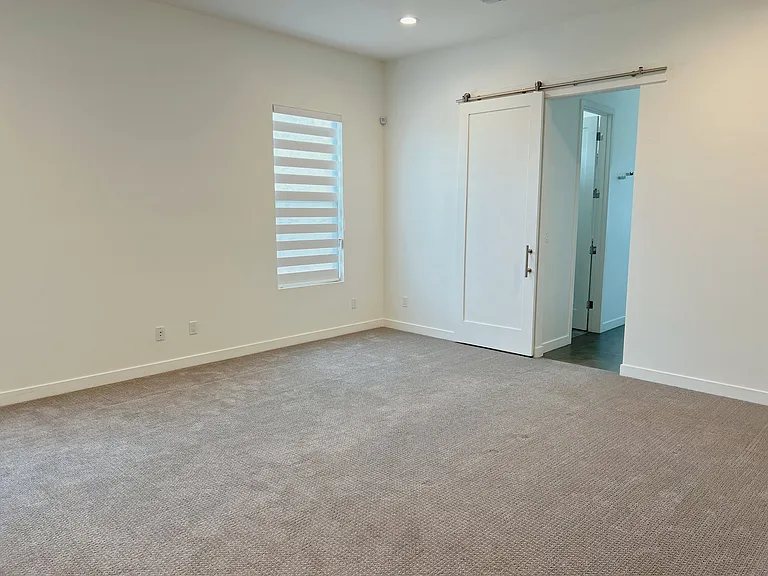 10920 E North Ln — Photo 12