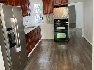 733 N 2nd St, Pottsville, PA 17901