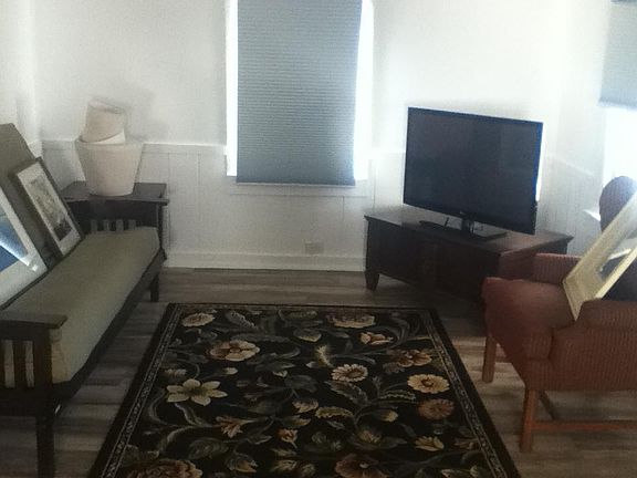 3rd image of 414 Turner St