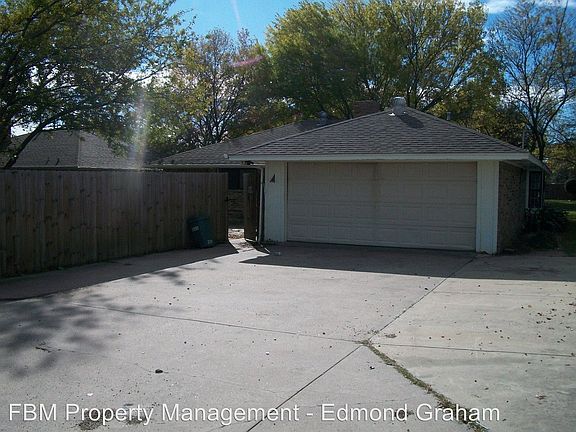 4th image of 2207 W Princeton Dr
