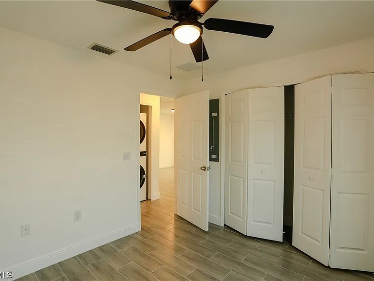 917 Graystone Ave — Photo 13
