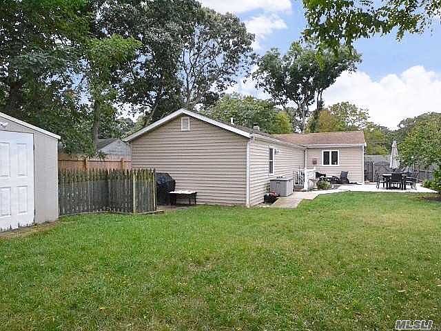 1st image of 145 S Evergreen Dr