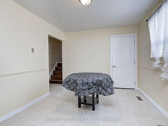 5th image of 18 Glenforest Rd