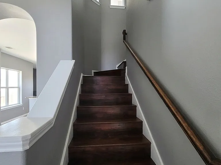 2307 Sage Dr — Photo 6