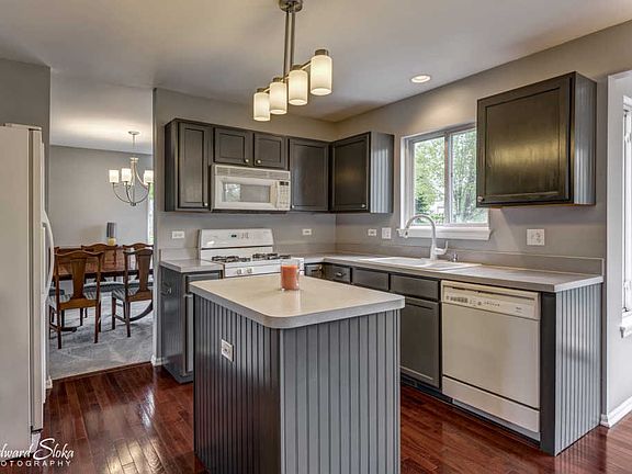 5th image of 10115 Dunhill Dr