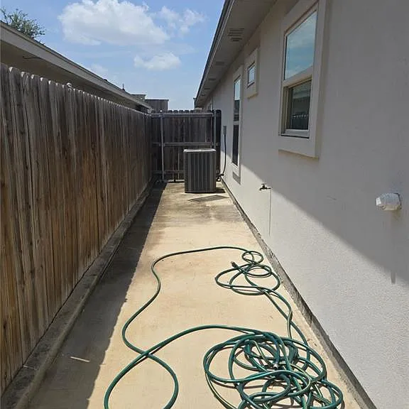 900 E La Cantera Ave #3 — Photo 19