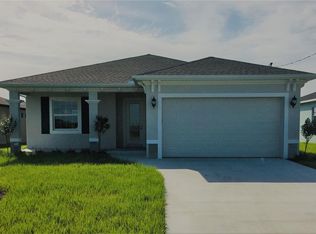 368 Baytree Dr, Rotonda West, FL 33947