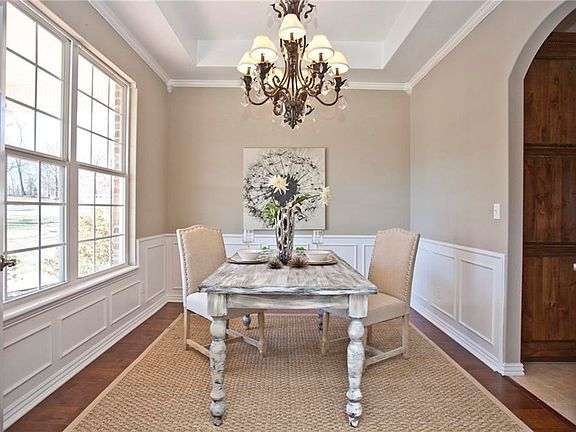 Beautiful dining room connects to kitchen