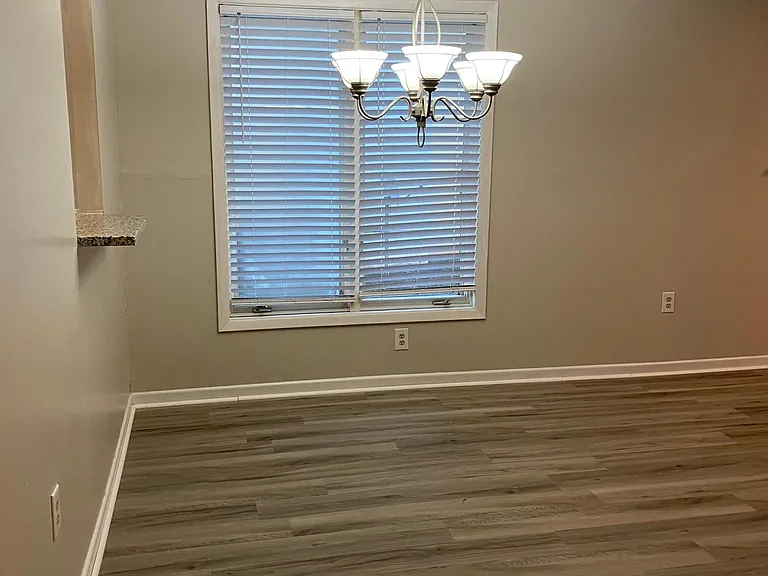 1801 Northlake Dr — Photo 6