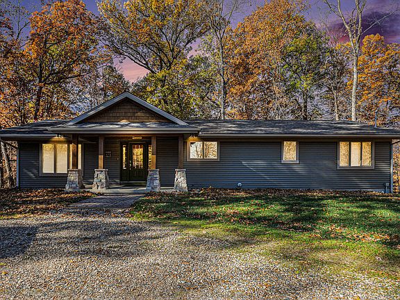 2nd image of 370 Kowalski Dr