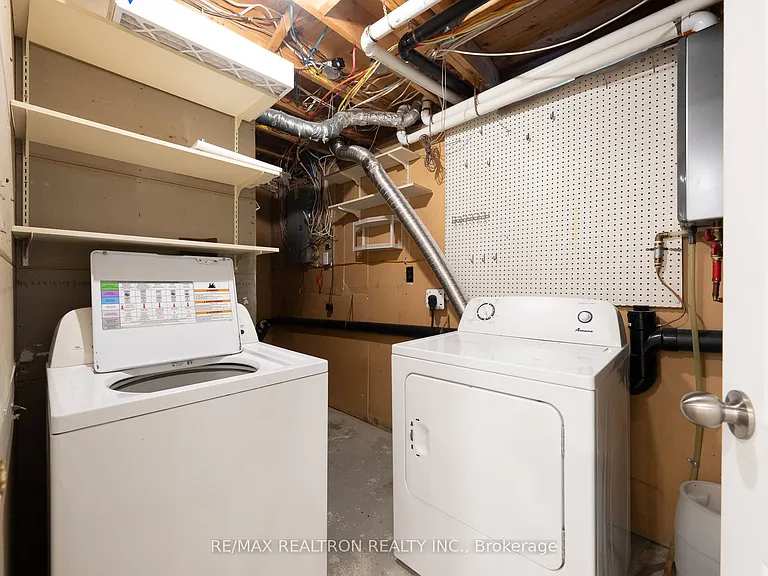 162 Walton Dr #BASEMENT — Photo 16