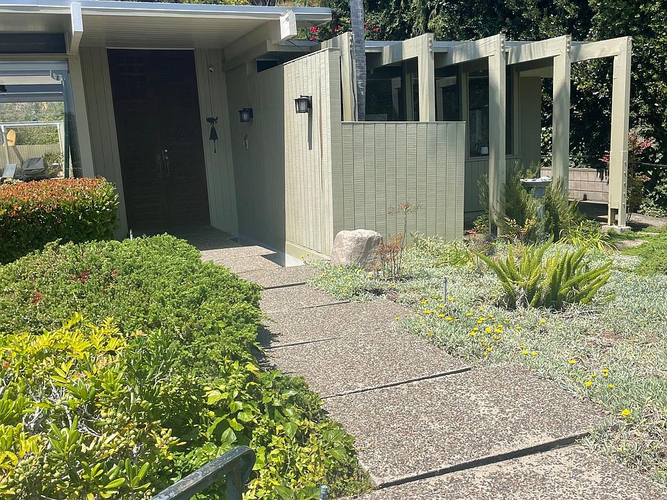 1st image of 7860 Roseland Dr