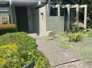 7860 Roseland Dr, La Jolla, CA 92037