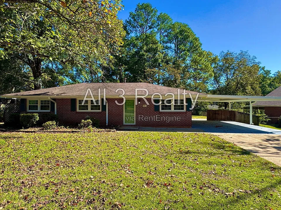 921 Karen Rd