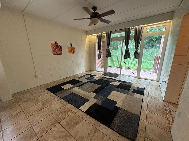 900 Brightwood Manor Dr #B-4 — Photo 7