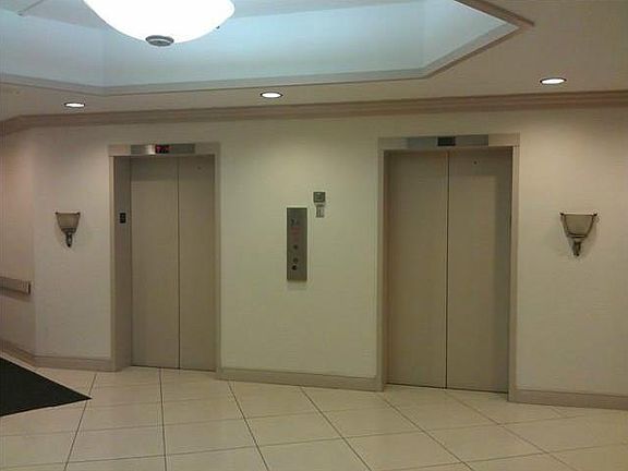 4th image of 1300 NE Miami Gardens Dr APT 1018