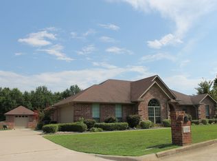 1014 Brown Dr, Wake Village, TX 75501