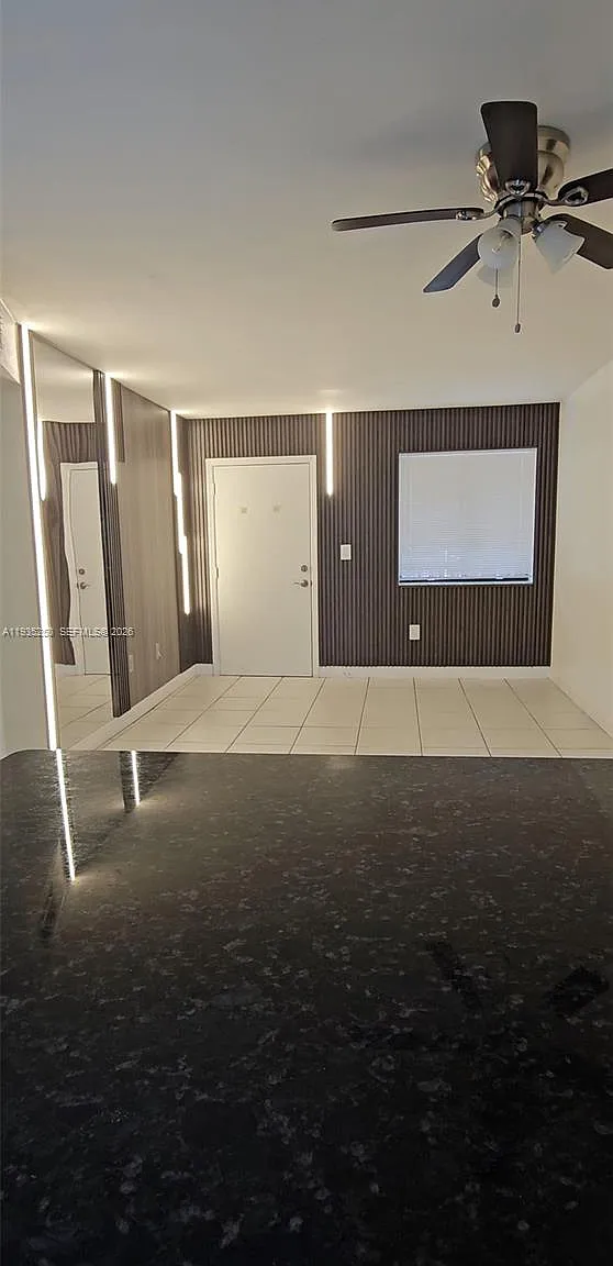 Alameda Tower Condo 4 — Photo 4