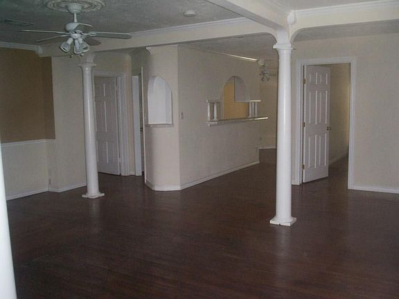 4th image of 3216 S University Dr
