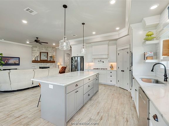 5th image of 4112 Caney Creek Ct