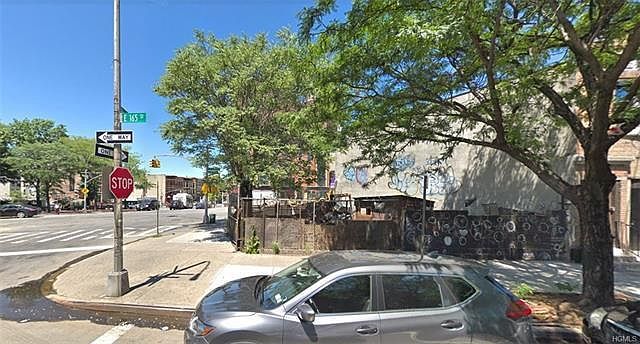 1st image of 1100 Westchester Ave