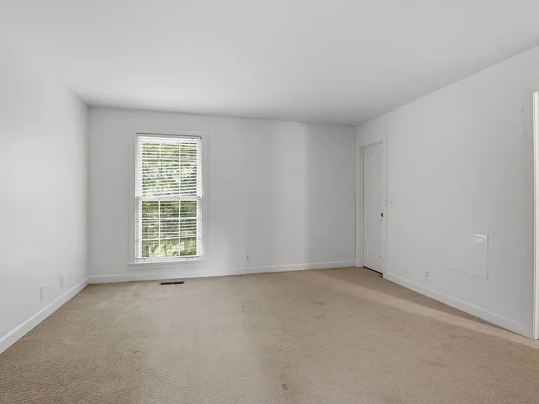 115 Westwood Trce — Photo 11