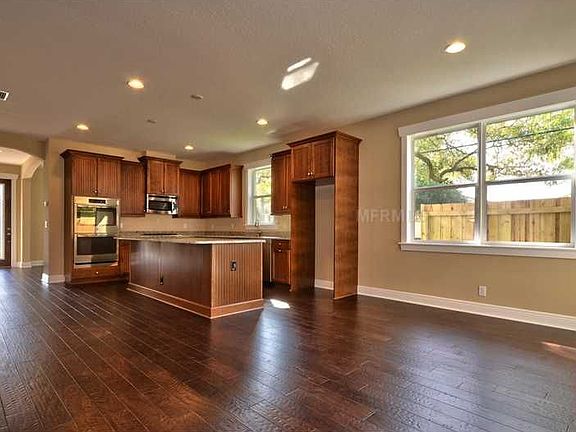 4th image of 3221 Tacon St