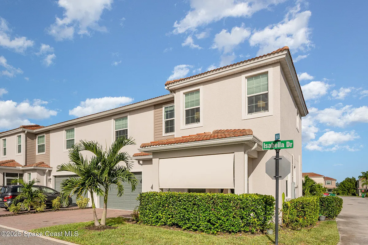 Building Photo - 1810 Noel Pl #106