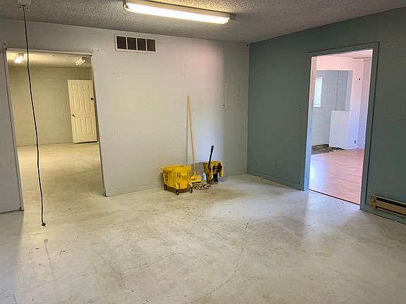 5th image of 1518 E Gila St #A