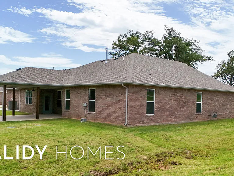 1760 Salma Rd — Photo 33