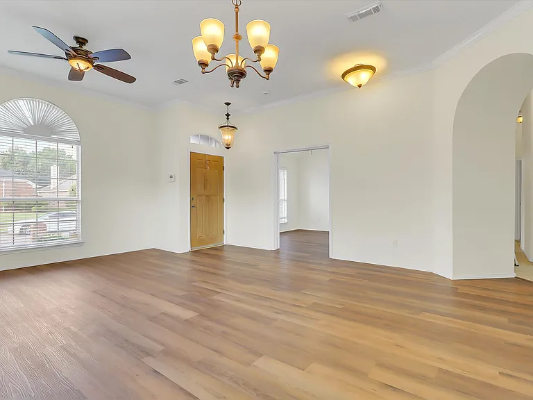 4309 Pearl Ct — Photo 3