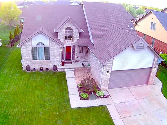 3rd image of 50493 Steeh Dr
