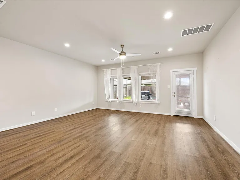 7514 Sonora Star Ln — Photo 14