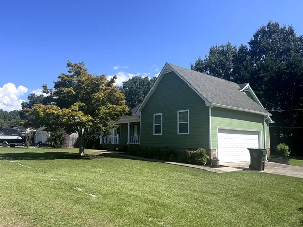 113 Chapel Ln, Scottsboro, AL 35769