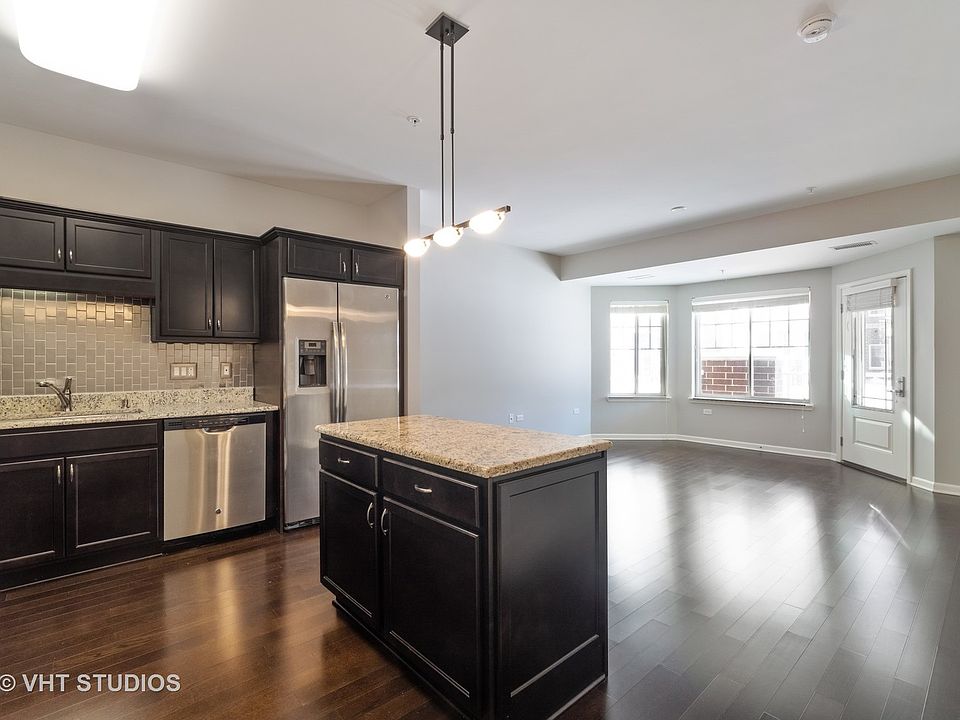 2220 Founders Dr Northbrook, IL, 60062 Apartments for Rent Zillow