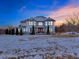 145 Crystal Ter, Mount Bethel, PA 18343