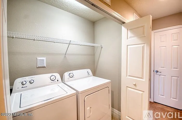 7030 Berrybrook Dr — Photo 26