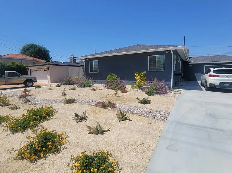 1605 E Santa Ana St — Photo 1