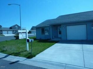 4227 Nola Loop Rd, Yakima, WA 98901