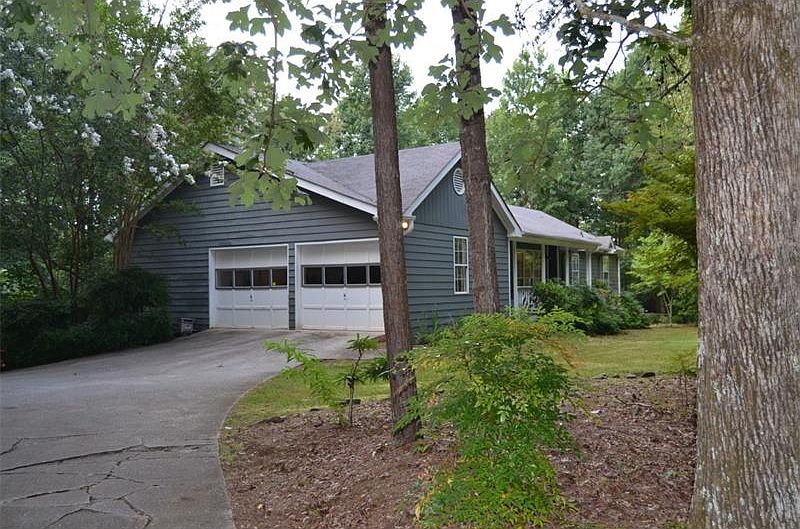 1st image of 322 Shadow Hills Ln