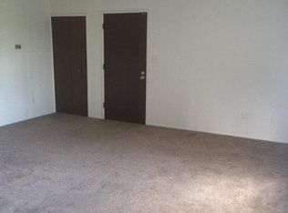 21501 E Ten Mile Rd, Saint Clair Shores, MI 48080