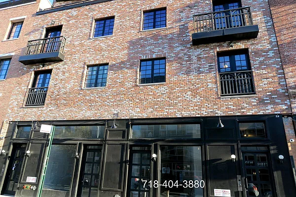 Rented by Lucky Apt Inc | media 33