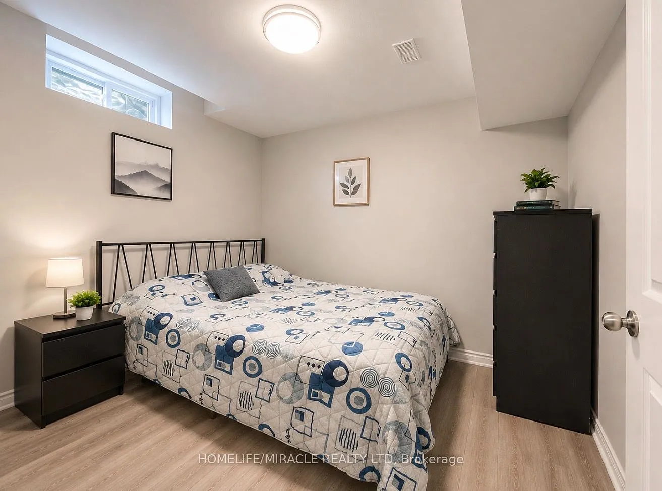 2 bed, $2,000 — Photo 2