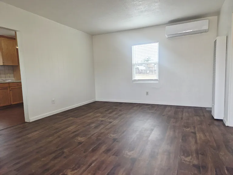 9943 Catawba Ave — Photo 8