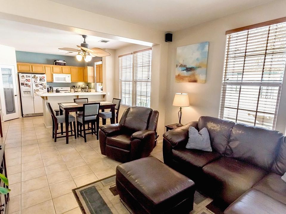 Family Room to Kitchen