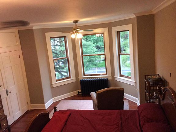 Such a pleasant cozy space. the bedroom has walk-in closet!